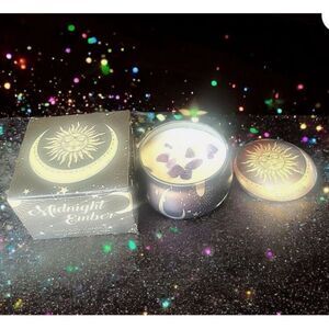 Costa Mesa 100% Soy Candle In Midnight Ember with Amethyst Stones